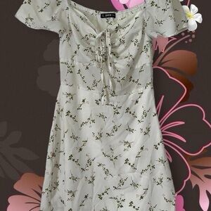 SHEIN Cream Floral Tie-Front Mini Dress